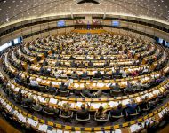 Europarlamentarai ragina įkurti ES finansų policiją